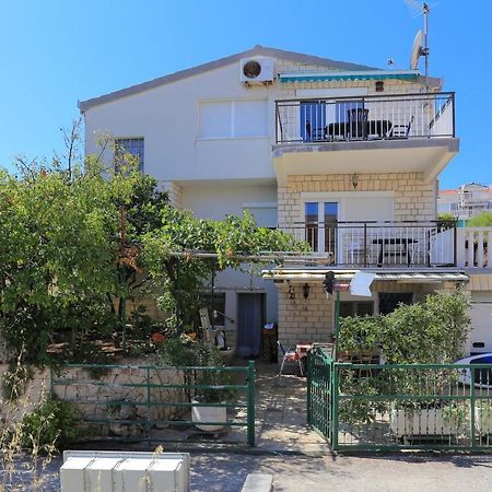 Apartments By The Sea Businci, Ciovo - 9450 Trogir Exterior photo