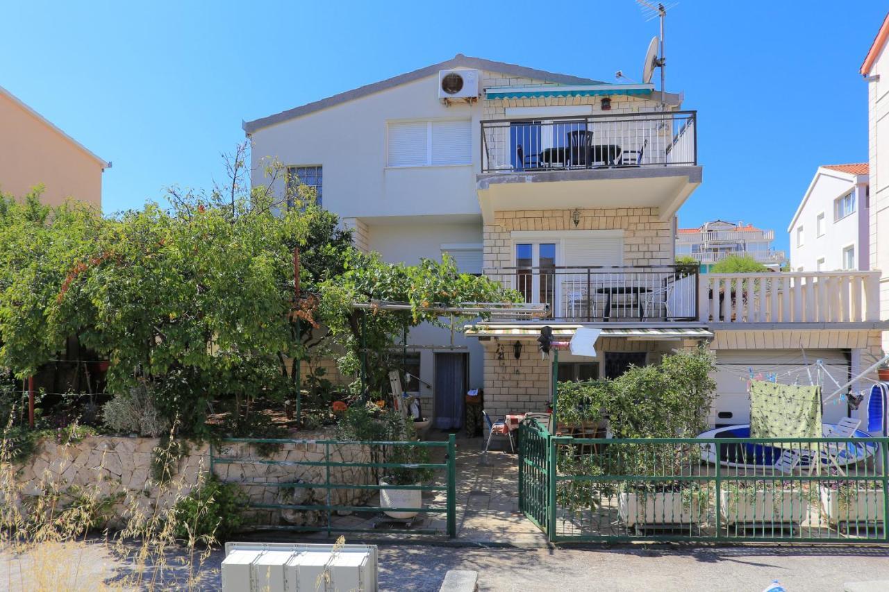 Apartments By The Sea Businci, Ciovo - 9450 Trogir Exterior photo