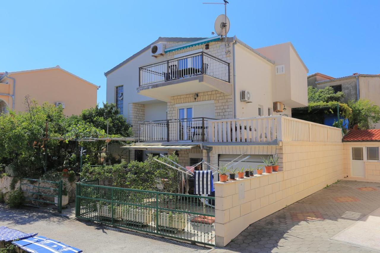 Apartments By The Sea Businci, Ciovo - 9450 Trogir Exterior photo